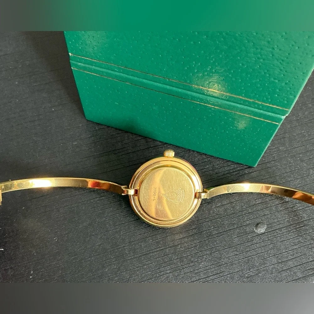 AUTHENTIC GUCCI watch set ❤️💚🖤💙💛 - Picture 6 of 13
